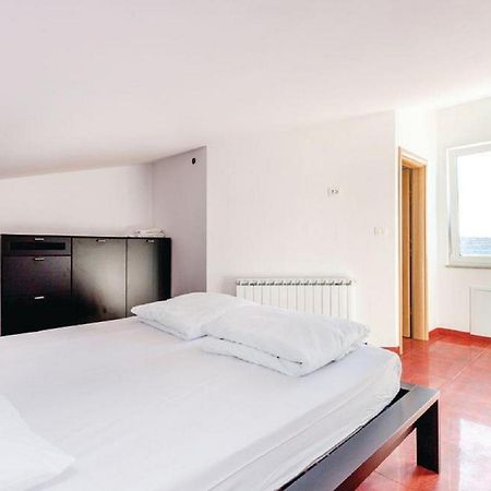 Apartments Host Barbat na Rabu Ngoại thất bức ảnh