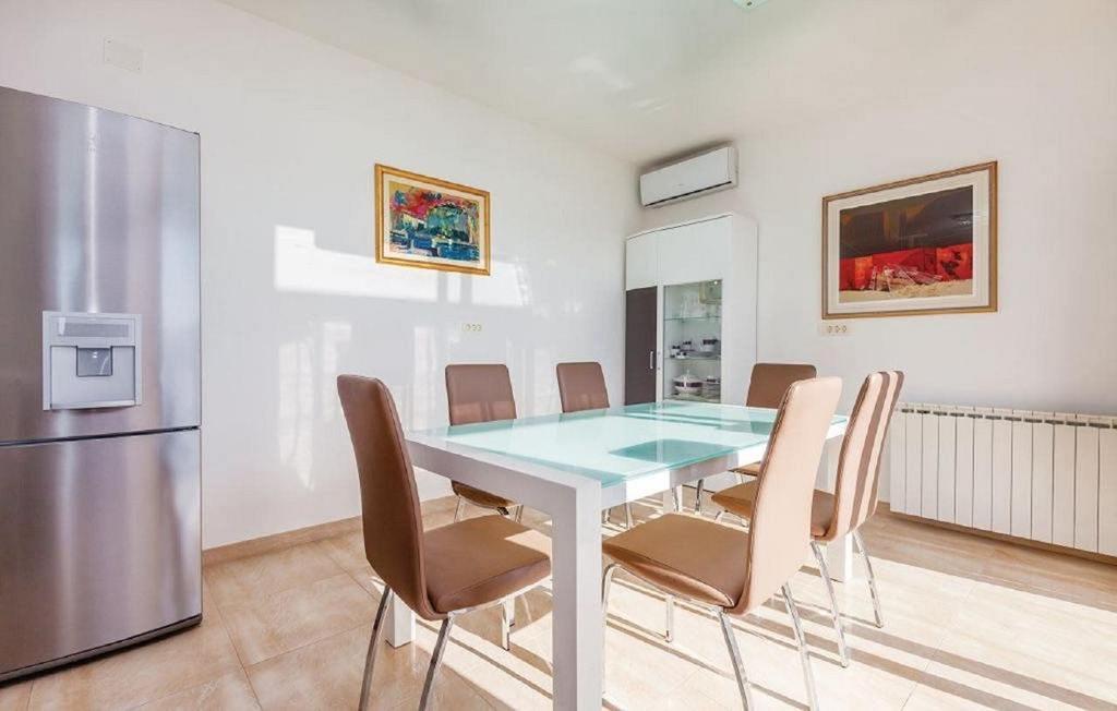 Apartments Host Barbat na Rabu Ngoại thất bức ảnh