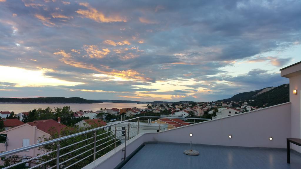 Apartments Host Barbat na Rabu Ngoại thất bức ảnh